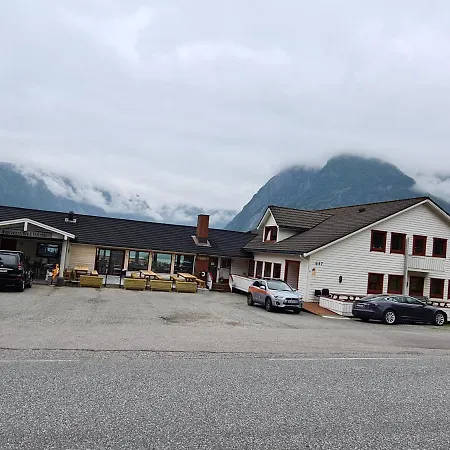 Mauranger Kro & Gjestehus *