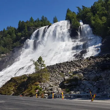 Mauranger Kro & Gjestehus בית הארחה *